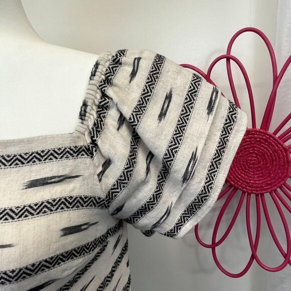 Alice + Olivia Off Shoulder Mini Dress Embroidered Aztec Print SMALL Linen Blend - Picture 3 of 7